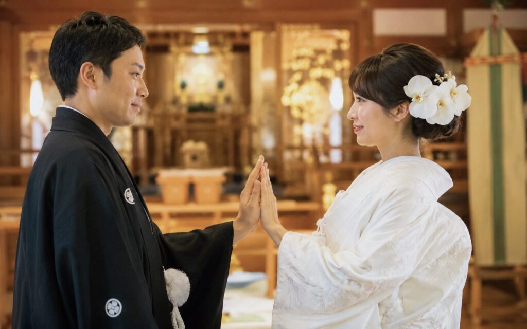 結婚式の手合わせの儀の様子