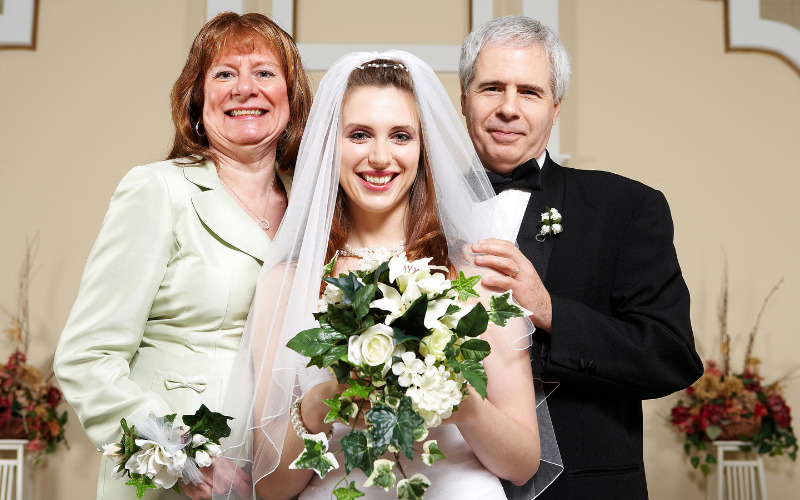 花嫁と両親