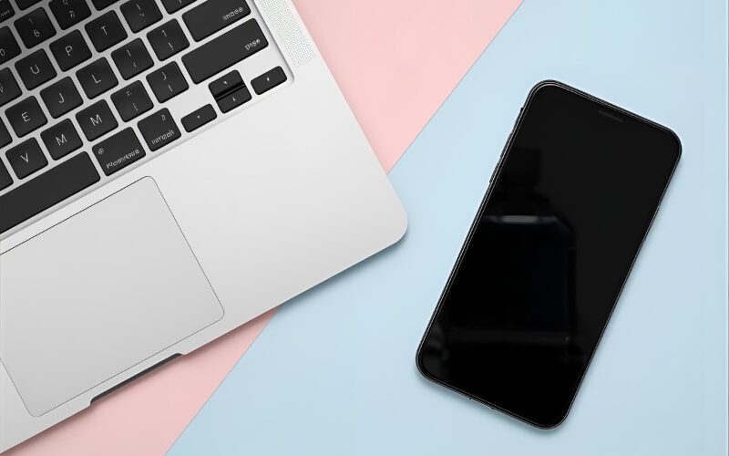 パソコンとスマホ